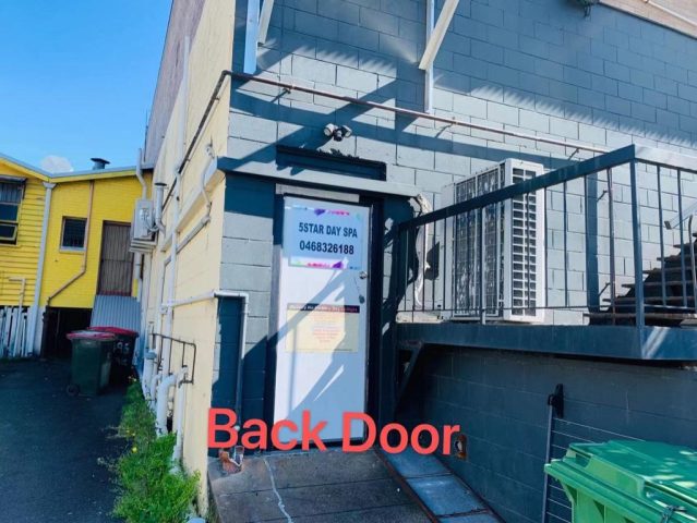 5Star Day Spa – 4 girls working today