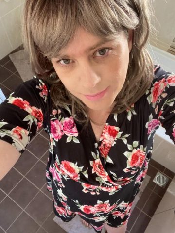 Crossdresser looking for older Sugar Daddy to help with surgery