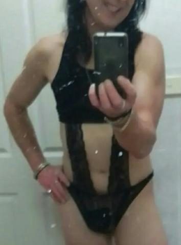 In/out calls Xdresser Escort