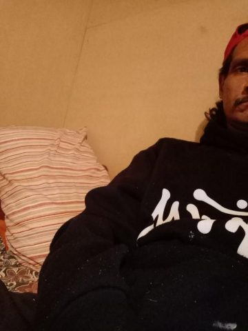 St Albans straight guy looking for guy to wank me