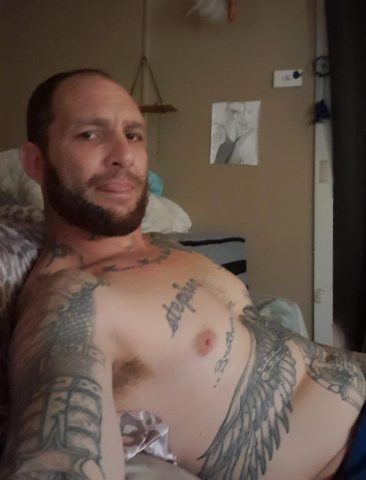 wife and I want lady/ladies to play