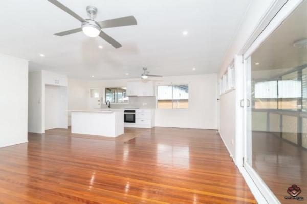 3 BR – 3 Bedroom House With Parking For Rent At 650