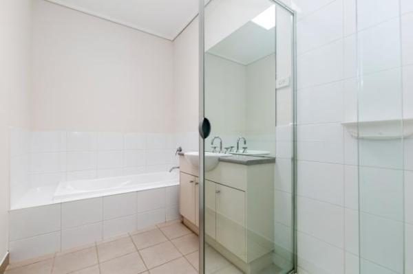 4 BR – 4 bedroom, Maribyrnong VIC 3032