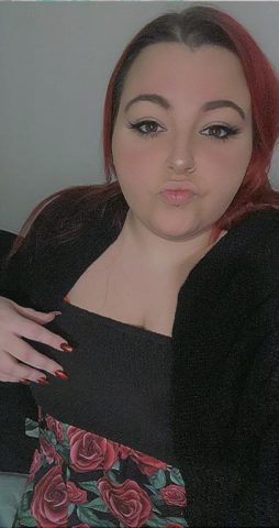 Sliding my fingers in my wet pussy