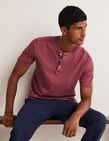 Short Sleeve Henley Berry Smoothie Men Boden, Berry Smoothie